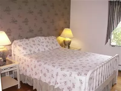 44 Elgin Rd, Pocasset, MA 02559 photo 9