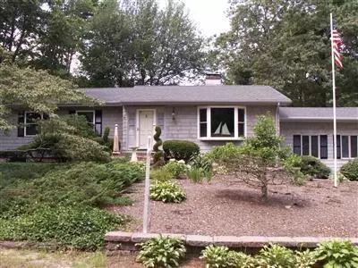 44 Elgin Rd, Pocasset, MA 02559 photo 1