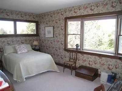 65 Champlain Rd, Orleans, MA 02653 photo 6