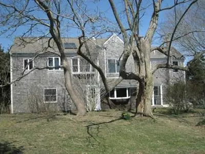 65 Champlain Rd, Orleans, MA 02653 photo 4