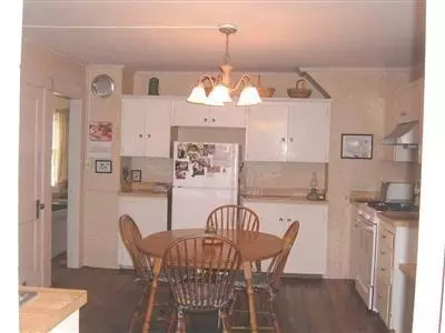 1636 Main St, West Barnstable, MA 02668 photo 3