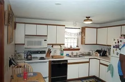 148 Tanbark Rd, Marstons Mills, MA 02648 photo 4