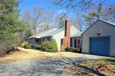 714 Old Stage Rd, Centerville, MA 02632 photo 1