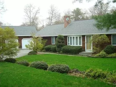 44 Sandy Fox Dr, Mashpee, MA 02649 photo 2