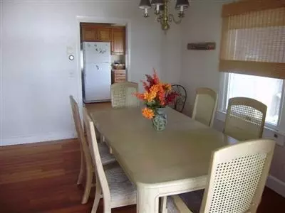 76 Circuit Ave, Pocasset, MA 02559 photo 6