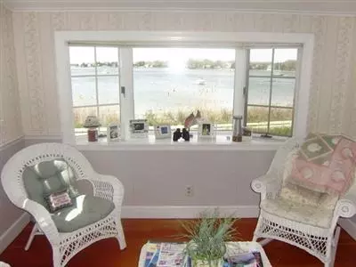 76 Circuit Ave, Pocasset, MA 02559 photo 1
