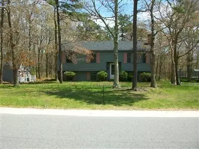 27 Pinehurst Dr, Bourne, MA 02532 photo 1