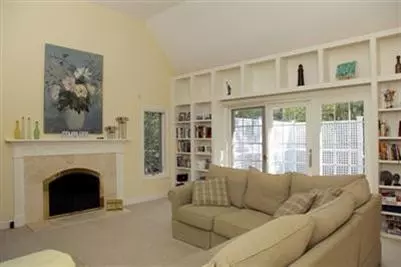 21 Bumps River Rd, Osterville, MA 02655 photo 4