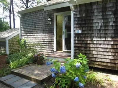 4 Broomstick Way, Mashpee, MA 02649 photo 3