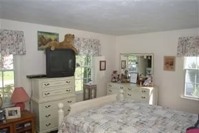 132 Falling Leaf Ln, Osterville, MA 02655 photo 7