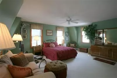 29 Prospect St, Buzzards Bay, MA 02532 photo 12