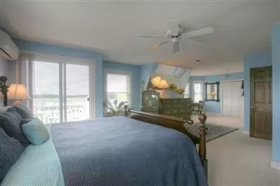 29 Prospect St, Buzzards Bay, MA 02532 photo 11