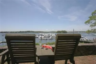 29 Prospect St, Buzzards Bay, MA 02532 photo 1