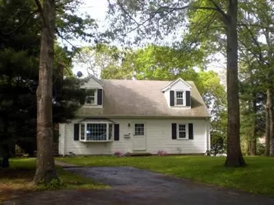 23 Waterhouse Rd, Bourne, MA 02532 photo 1