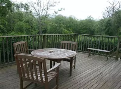 10 Hoffman Ct, Eastham, MA 02642 photo 3