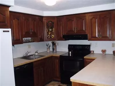 112 Regency Dr, Marstons Mills, MA 02648 photo 5
