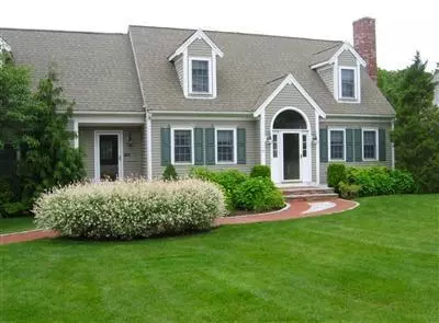 63 Biltmore Pl, West Barnstable, MA 02668 photo 1