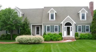 63 Biltmore Pl, West Barnstable, MA 02668 photo 2