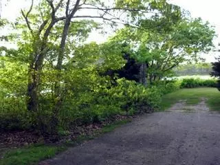 68 Bayview Rd, Mashpee, MA 02649 photo 4