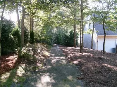 101 Clamshell Cove Rd, Cotuit, MA 02635 photo 11