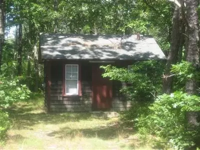 50 Riverside Rd, Mashpee, MA 02649 photo 2