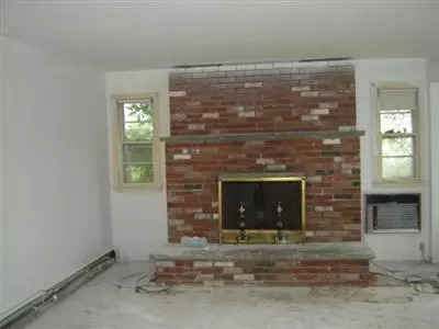 76 Pinehurst Dr, Wareham, MA 02571 photo 2