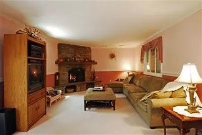47 High View Cir, Marstons Mills, MA 02648 photo 6