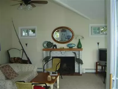 68 Warr Ave, Wareham, MA 02571 photo 3