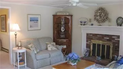 20 Ash Cir, Cotuit, MA 02635 photo 8