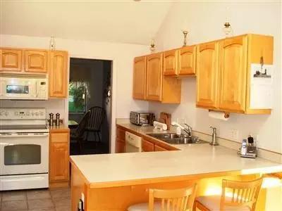 75 Elliott Rd, Centerville, MA 02632 photo 9