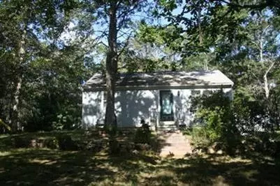 90 Hooppole Rd, Mashpee, MA 02649 photo 1