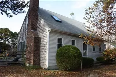 90 Wixom Ave, South Wellfleet, MA 02663 photo 2