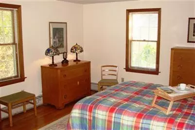 92 Harbor Rd, Hyannis, MA 02601 photo 9