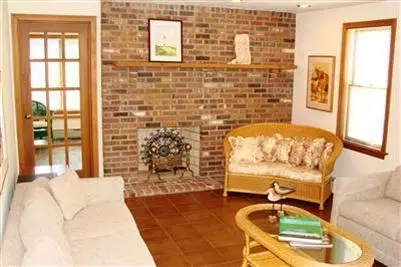 92 Harbor Rd, Hyannis, MA 02601 photo 7