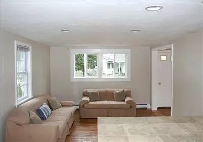 7 Columbia St, Wareham, MA 02571 photo 10