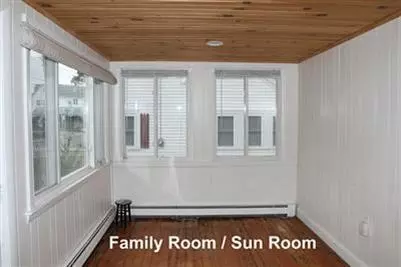7 Columbia St, Wareham, MA 02571 photo 6