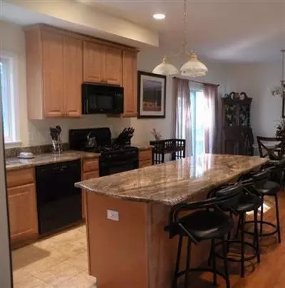 1 Jillian Dr, Bourne, MA 02532 photo 5