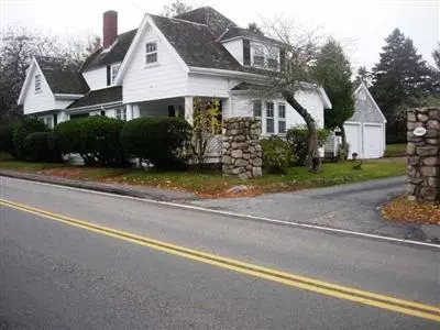 782 S Main St, Centerville, MA 02632 photo 2