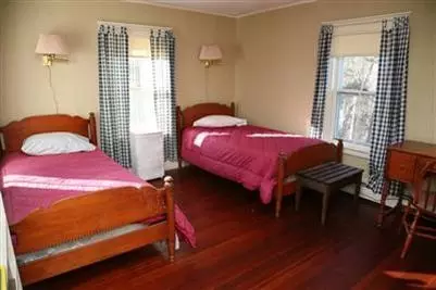 1293 Main St, Cotuit, MA 02635 photo 12