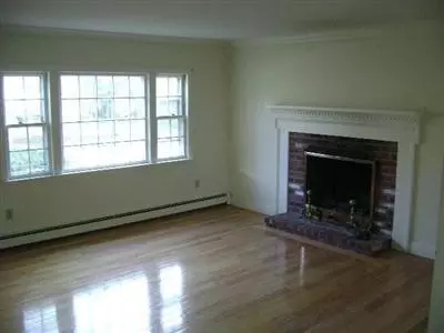 23 Bramblebush Dr, Cotuit, MA 02635 photo 3