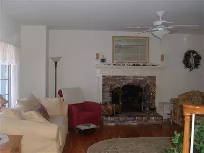 55 Crestview Cir, Centerville, MA 02632 photo 2