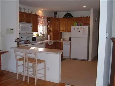 55 Crestview Cir, Centerville, MA 02632 photo 3