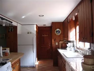 37 Pine Ln, Barnstable, MA 02630 photo 3