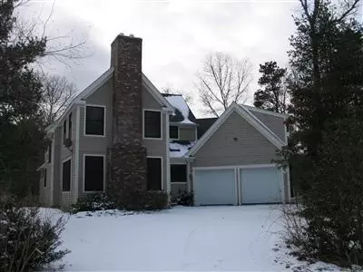 11 Periwinkle Ln, Mashpee, MA 02649 photo 1