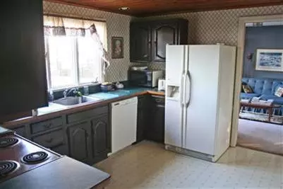 286 Mistic Dr, Marstons Mills, MA 02648 photo 9