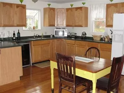 34 Circuit Ave, Hyannis, MA 02601 photo 10