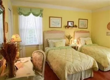 24 Falling Leaf Ln, Osterville, MA 02655 photo 7