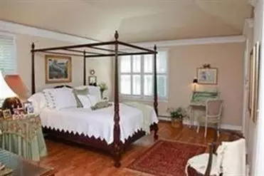 24 Falling Leaf Ln, Osterville, MA 02655 photo 6