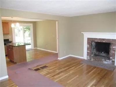 257 Arrowhead Dr, Hyannis, MA 02601 photo 4