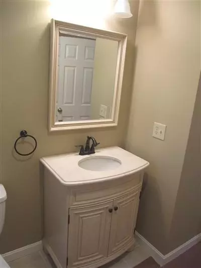 257 Arrowhead Dr, Hyannis, MA 02601 photo 10